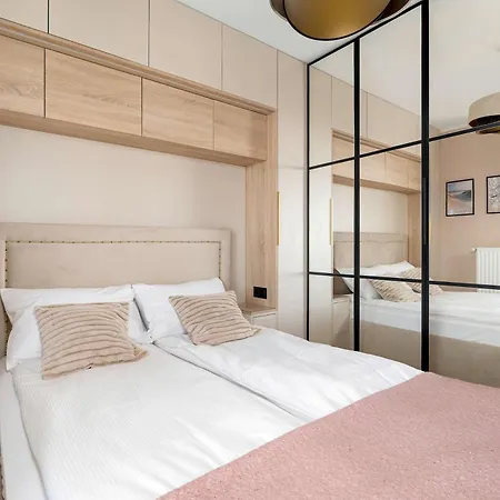 Apartament Sky Eleven - Parking&balcony By Renters Prestige *