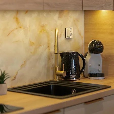 Sky Eleven - Parking & Balcony By Renters Prestige Apartment *