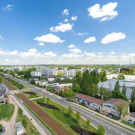 Sky Eleven - Parking & Balcony By Renters Prestige