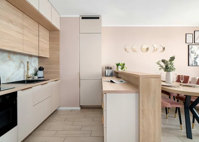 Sky Eleven - Parking&balcony By Renters Prestige * Poznań